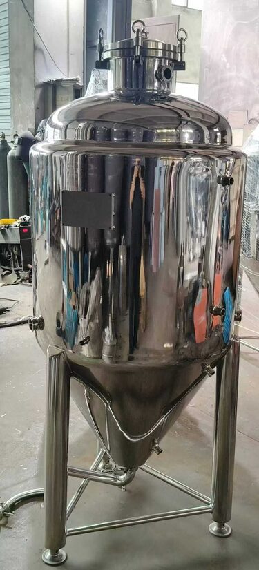 100 and 200 litre fermenters